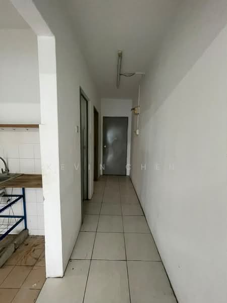 Rumah Flat untuk Dijual di Cemara - Kevin Chen - Corridor - PropertyGuru.com.my