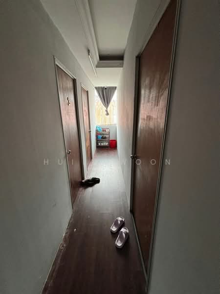 Shop for Sale in Taman Anggerik (Tampoi) - Huily Woon - Corridor - PropertyGuru.com.my
