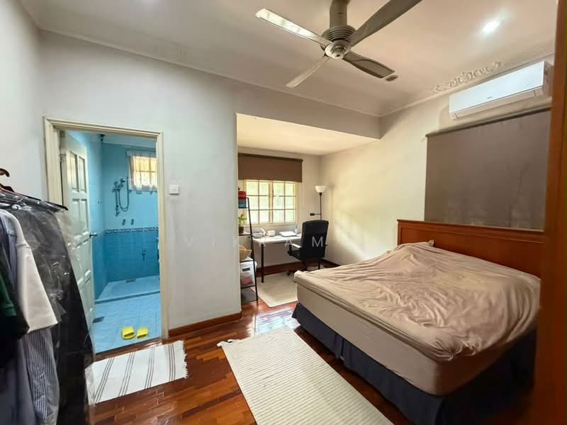 Bungalow for Sale in Bandar Country Homes (Rawang) - Vikram . - Bedroom - PropertyGuru.com.my