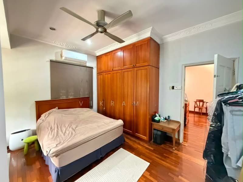 Bungalow for Sale in Bandar Country Homes (Rawang) - Vikram . - Bedroom - PropertyGuru.com.my
