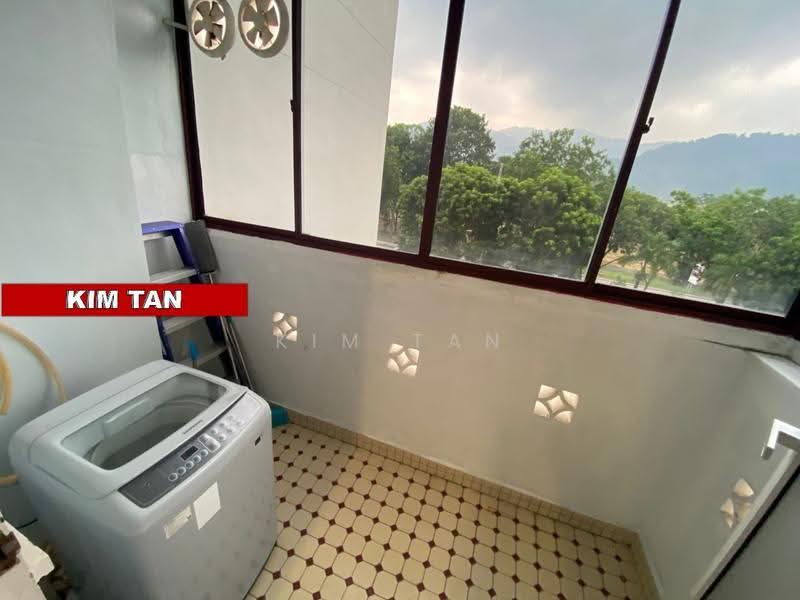 Kondominium untuk Disewa di Marina Bay Condominium - Kim Tan - Balcony - PropertyGuru.com.my