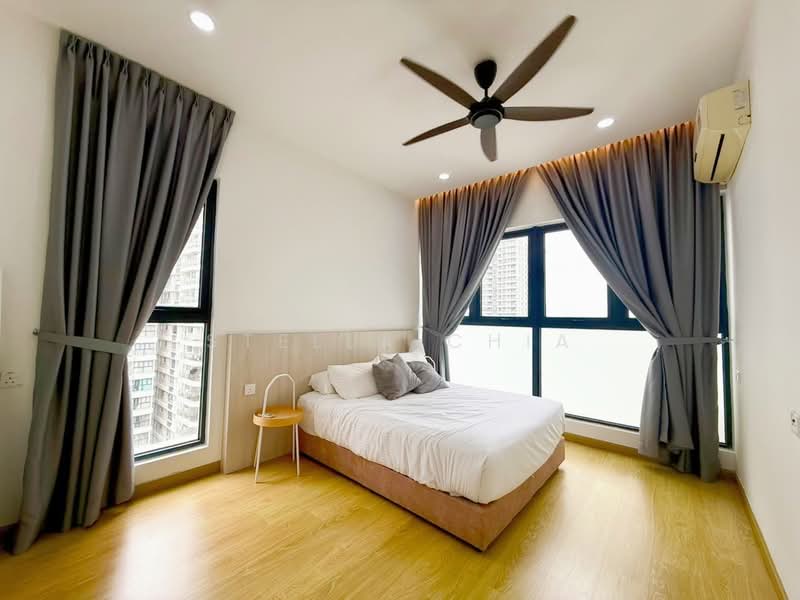 Condominium for Rent at Amberside @ Country Garden Danga Bay - Stella Chia - Bedroom - PropertyGuru.com.my