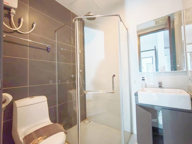 Condominium for Rent at Amberside @ Country Garden Danga Bay - Stella Chia - Bathroom - PropertyGuru.com.my