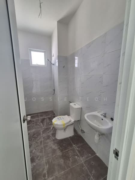 2-storey Terraced House for Rent in Butterworth (Penang) - Jossie Teoh - Bathroom - PropertyGuru.com.my