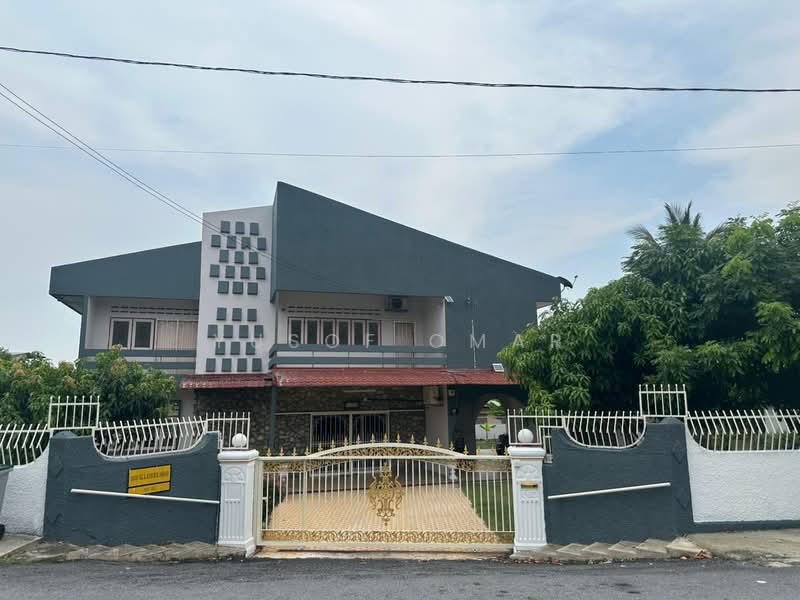 Bungalow House for Sale in Gedung Lalang (Ampangan) - Yusof Omar - PropertyGuru.com.my
