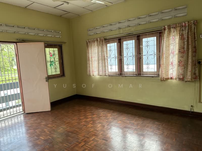 Bungalow House for Sale in Gedung Lalang (Ampangan) - Yusof Omar - PropertyGuru.com.my