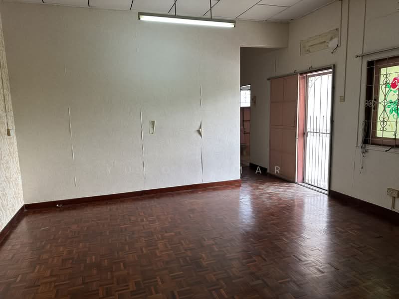 Bungalow House for Sale in Gedung Lalang (Ampangan) - Yusof Omar - PropertyGuru.com.my