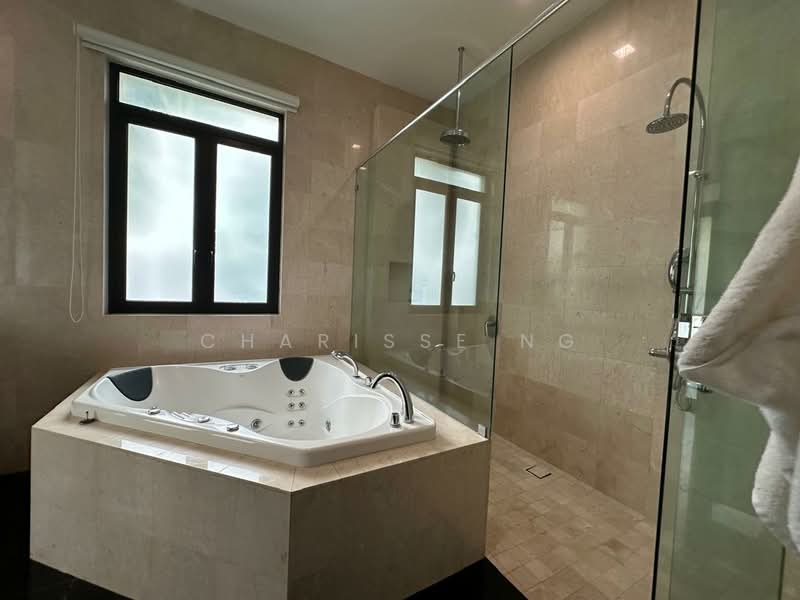 Rumah Banglo untuk Dijual di Mont Kiara (Kuala Lumpur) - Charisse Ng - Bathroom - PropertyGuru.com.my