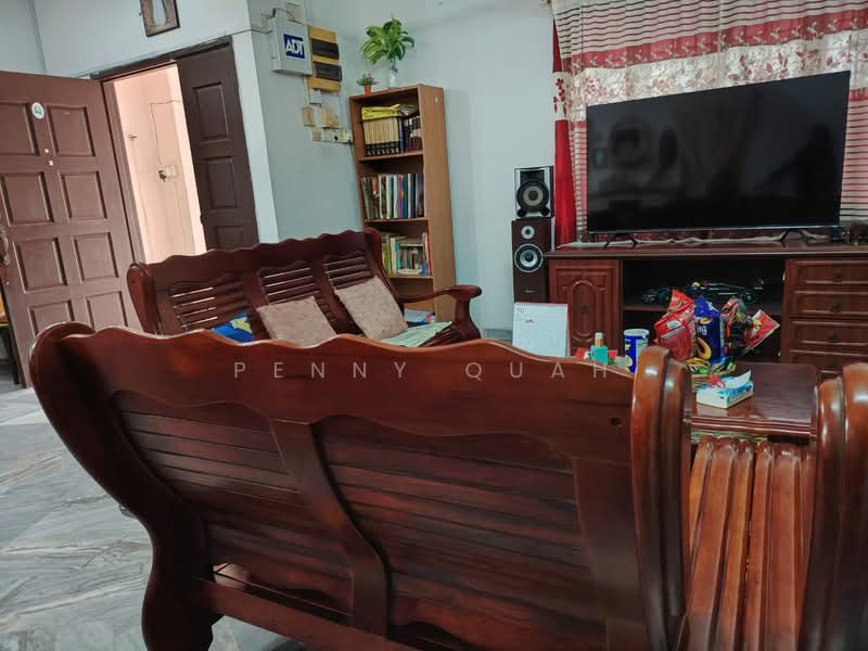 Terraced House for Sale in Petaling Jaya (Selangor) - Penny Quah - Living Room - PropertyGuru.com.my