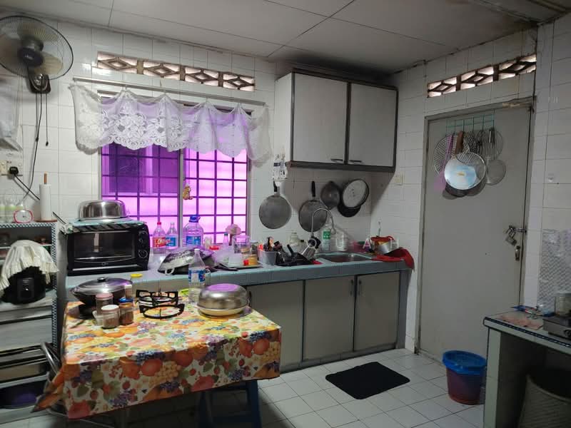 Terraced House for Sale in Petaling Jaya (Selangor) - Penny Quah - Kitchen - PropertyGuru.com.my