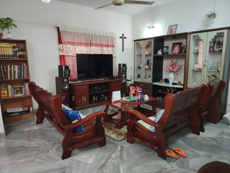 Terraced House for Sale in Petaling Jaya (Selangor) - Penny Quah - Living Room - PropertyGuru.com.my