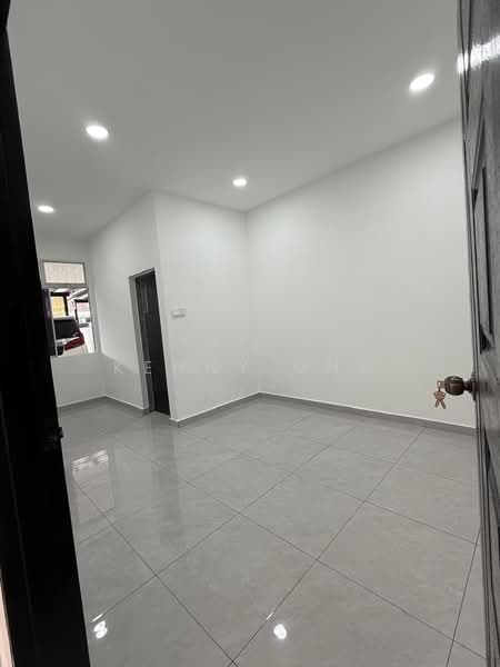 1-storey Terraced House for Sale in Taman Puteri Wangsa (Ulu Tiram) - Kenny Ong - PropertyGuru.com.my