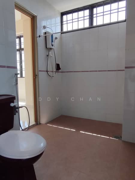 Kondominium untuk Dijual di Aloha Tower Condominium - Eddy Chan - Bathroom - PropertyGuru.com.my