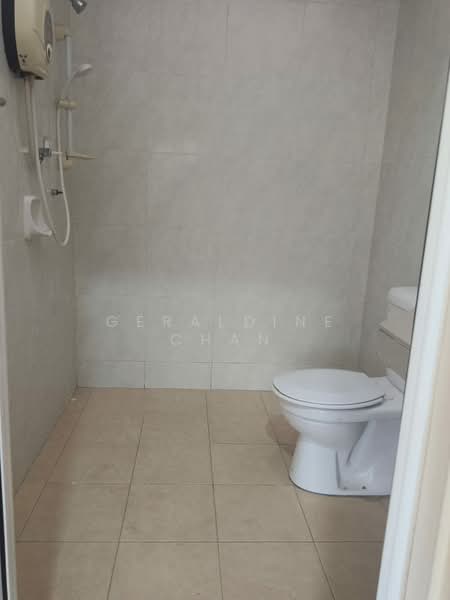 Rumah Teres 2 Tingkat untuk Disewa di Taman Sri Putra Mas (Sungai Buloh) - Geraldine Chan - Bathroom - PropertyGuru.com.my