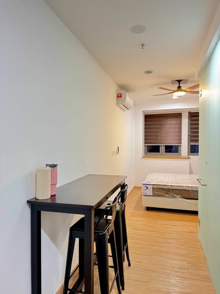Servis Apartment untuk Dijual di Riveria Sentral - Rony Yeo - Bedroom - PropertyGuru.com.my