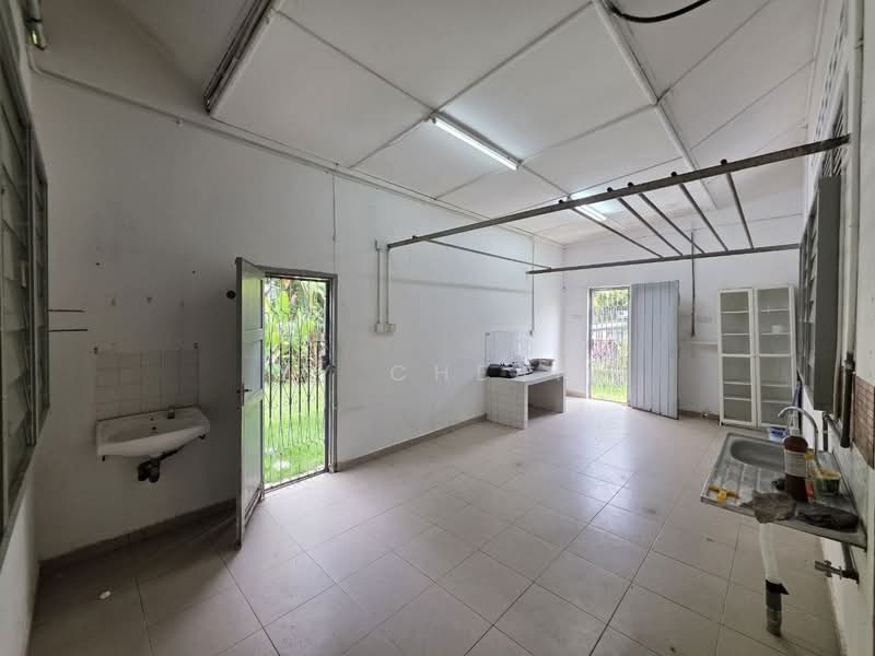 Rumah Teres 1 Tingkat untuk Dijual di Taman Canning (Ipoh) - YY Cheah - Kitchen - PropertyGuru.com.my