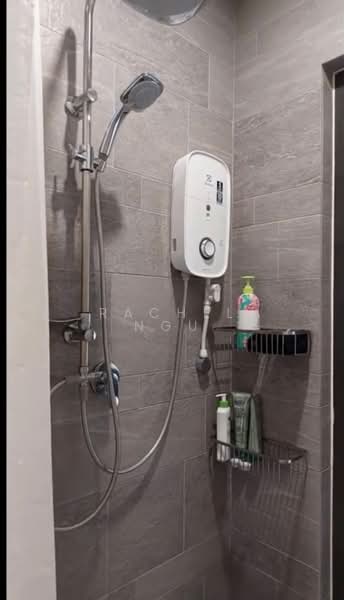 Servis Apartment untuk Dijual di Atwater : Service Residences - Rachel Ngu - Bathroom - PropertyGuru.com.my