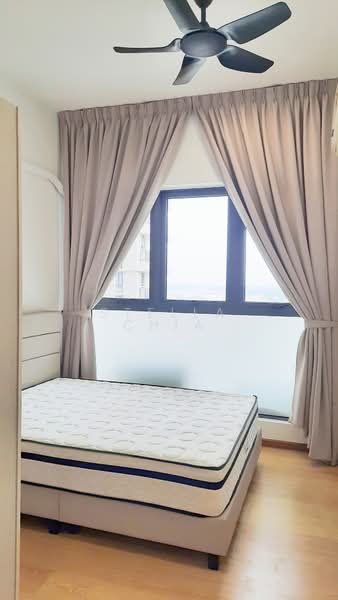 Kondominium untuk Disewa di Bay Point @ Country Garden Danga Bay - Stella Chia - Bedroom - PropertyGuru.com.my