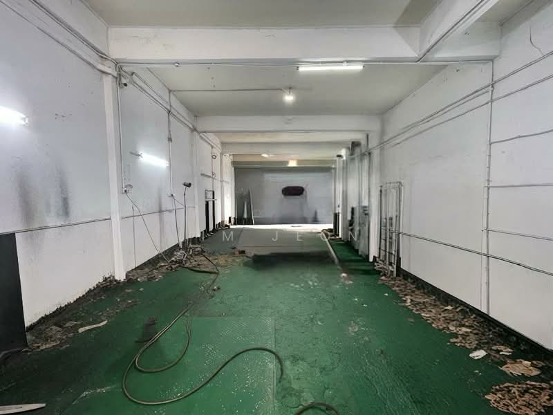 Kilang untuk Dijual di Taman Klang Jaya (Klang) - Lim Jeon - Corridor - PropertyGuru.com.my