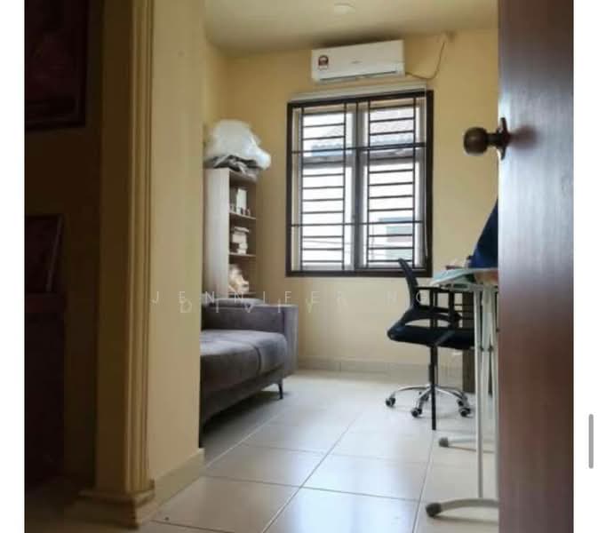 Terraced House for Sale in Senai (Kulai) - Jennifer Ng - Study - PropertyGuru.com.my