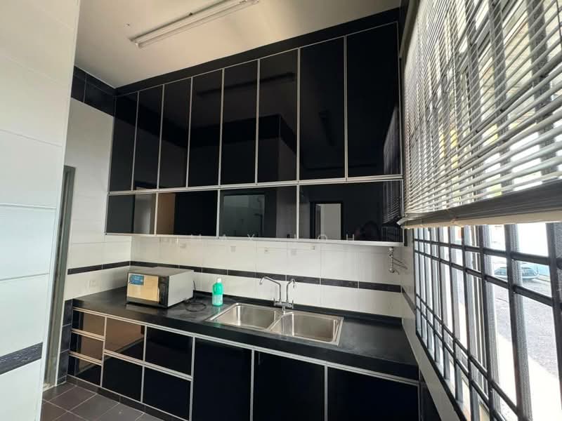 2-storey Terraced House for Sale in Setia Tropika (Johor Bahru) - Max Loh - Kitchen - PropertyGuru.com.my