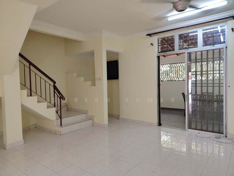 Rumah Teres 2 Tingkat untuk Disewa di Taman Kajang Utama (Kajang) - Suresh Kumar - Living Room - PropertyGuru.com.my