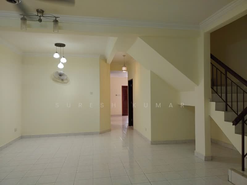 Rumah Teres 2 Tingkat untuk Disewa di Taman Kajang Utama (Kajang) - Suresh Kumar - Living Room - PropertyGuru.com.my