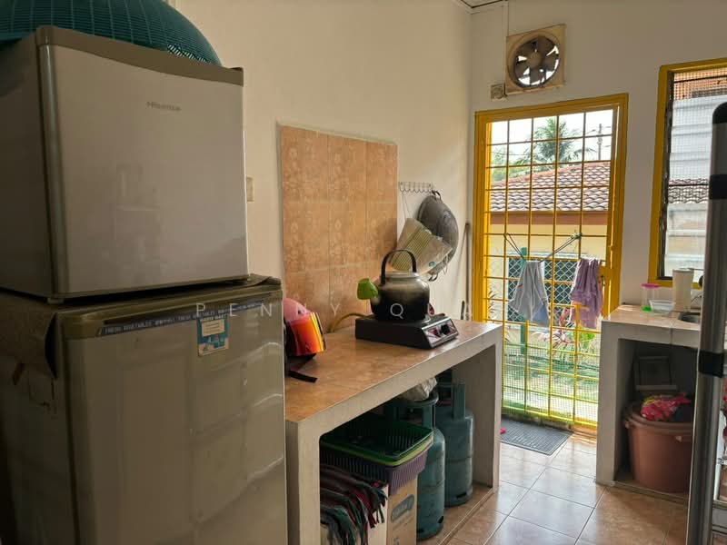 Terraced House for Sale in Bukit Rahman Putra (Sungai Buloh) - Penny Quah - Kitchen - PropertyGuru.com.my