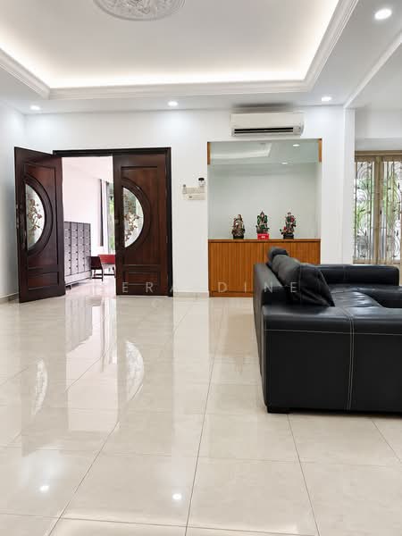 Rumah Teres 2 Tingkat untuk Dijual di Usj 1 (Subang Jaya) - Geraldine Chan - Living Room - PropertyGuru.com.my