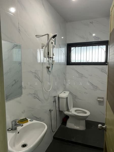 Rumah Teres 2 Tingkat untuk Disewa di Taman Tun Dr Ismail (Kuala Lumpur) - Elaine Lian - Bathroom - PropertyGuru.com.my