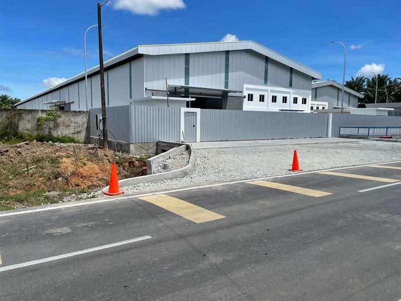 Detached Factory for Rent in Kampung Teluk Mengkuang (Telok Panglima Garang) - H.K Ching - Exterior - PropertyGuru.com.my