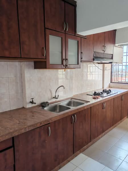 Flat for Sale at Pusat Bayan - Patrick . - Kitchen - PropertyGuru.com.my