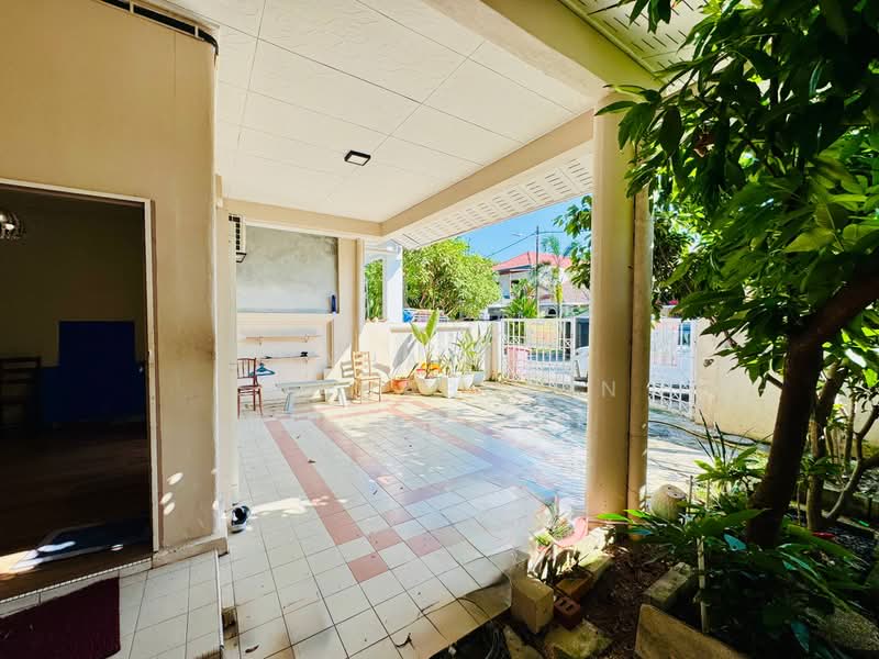 1-storey Terraced House for Sale in Seksyen 4 (Kota Damansara) - Nahathir Shahabudin - Exterior - PropertyGuru.com.my
