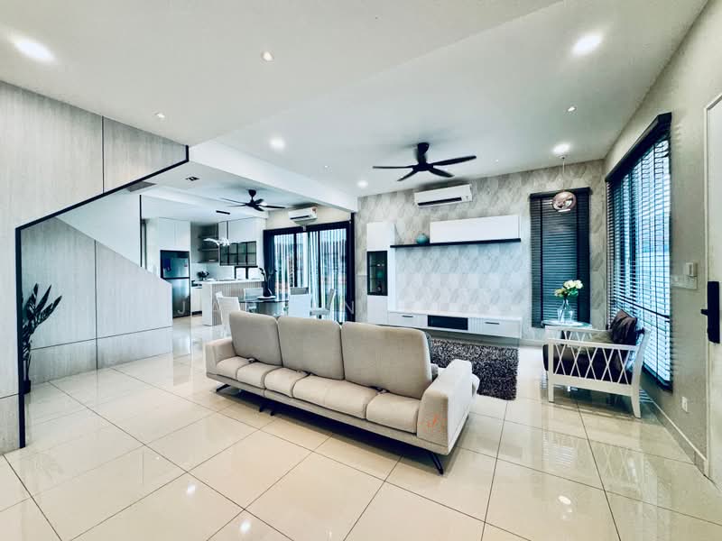 2-storey Terraced House for Sale in Bukit Raja (Selangor) - Jansen Khoo - Living Room - PropertyGuru.com.my