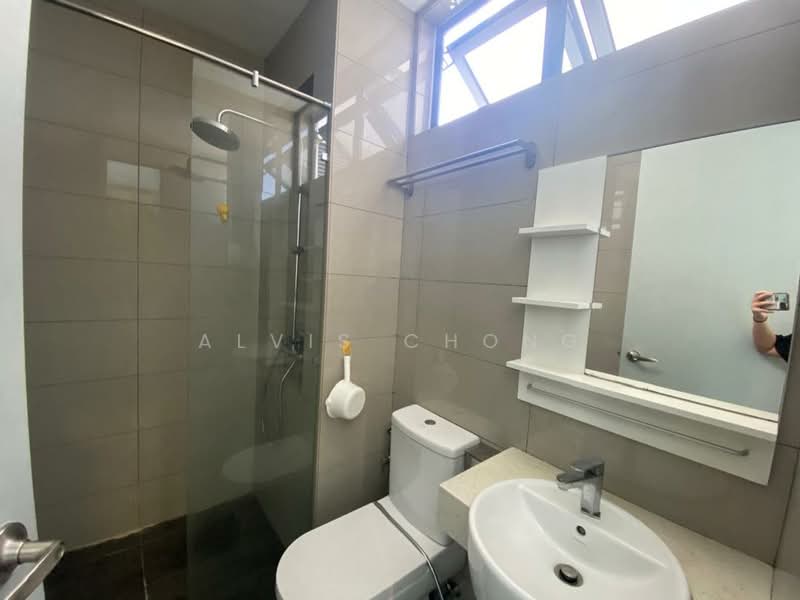 Servis Apartment untuk Disewa di PJ Midtown - Alvis Chong - Bathroom - PropertyGuru.com.my