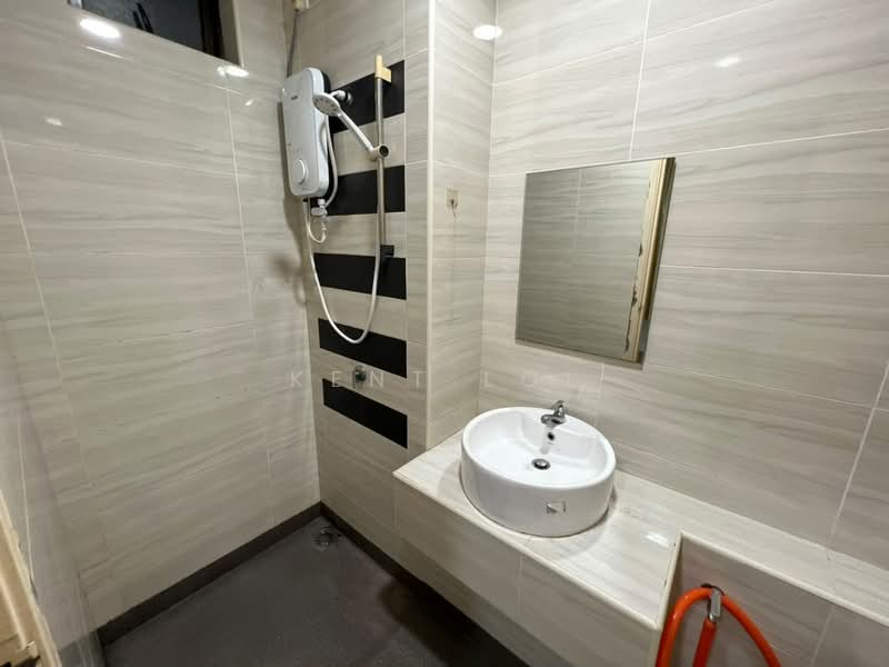 2-storey Terraced House for Rent in Setia Tropika (Johor Bahru) - Kent Loi - Bathroom - PropertyGuru.com.my