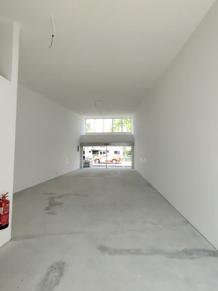 Shop for Rent in Beranang (Selangor) - Leo Lim - Entrance - PropertyGuru.com.my