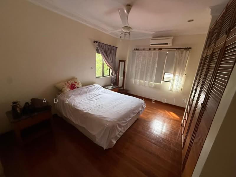 Rumah Banglo untuk Dijual di Taman Tuanku Jaafar (Sungai Gadut) - Adzura Zamedin - Bedroom - PropertyGuru.com.my