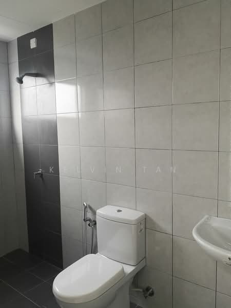 Condominium for Sale at Puncak 7 - Kelvin Tan - Bathroom - PropertyGuru.com.my