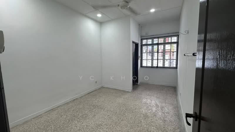 Rumah Teres 1.5 Tingkat untuk Disewa di Taman Perling (Perling) - YC Khoo - PropertyGuru.com.my