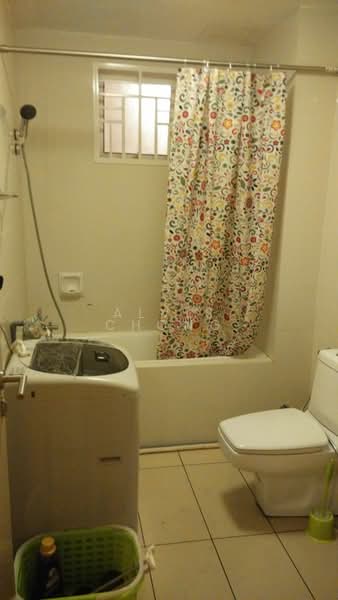 Servis Apartment untuk Disewa di Oasis Serviced Suites @ Oasis Ara Damansara - Alvis Chong - Bathroom - PropertyGuru.com.my