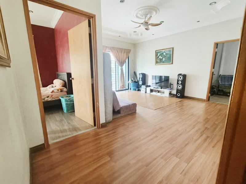 Rumah Berkembar untuk Dijual di Seksyen 9 (Shah Alam) - Stanley Ooi - Living Room - PropertyGuru.com.my