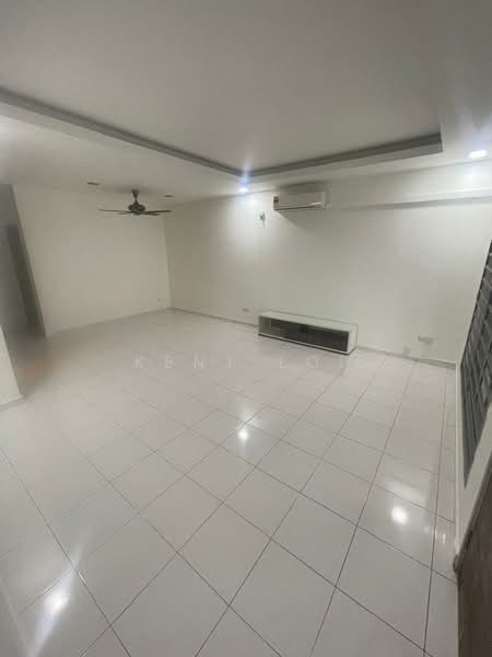 2-storey Terraced House for Rent in Setia Tropika (Johor Bahru) - Kent Loi - Living Room - PropertyGuru.com.my