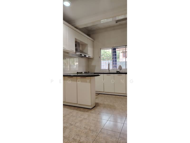 2-storey Terraced House for Sale in Taman Bukit Idaman (Selayang) - Peggy Yong - Kitchen - PropertyGuru.com.my
