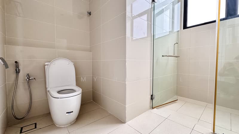 Kondominium untuk Disewa di Waltz Residences - Jimmy Haryzul - Bathroom - PropertyGuru.com.my