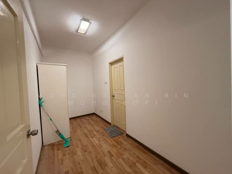 Kondominium untuk Dijual di The Waterfront Condominium - Mohd Hazlan bin Mohd Sopi - PropertyGuru.com.my
