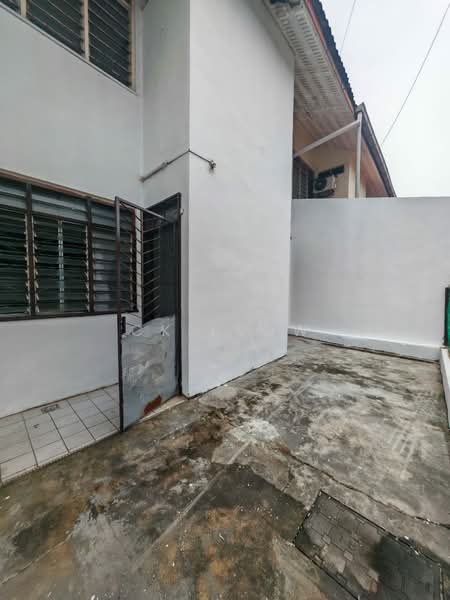 Rumah Teres 1.5 Tingkat untuk Disewa di Taman Perling (Perling) - Ck Leow - PropertyGuru.com.my
