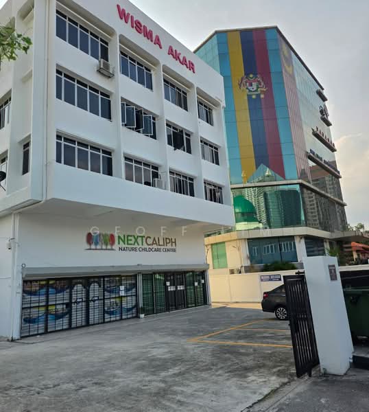 Townhouse for Rent in Kuala Lumpur (Kuala Lumpur) - Geoff Lim - Exterior - PropertyGuru.com.my