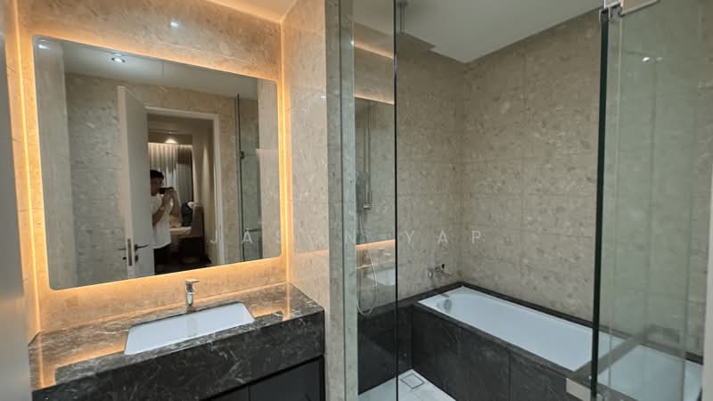 Servis Apartment untuk Disewa di Pavilion Damansara Heights, Windsor Suites - Jason Yap - Bathroom - PropertyGuru.com.my