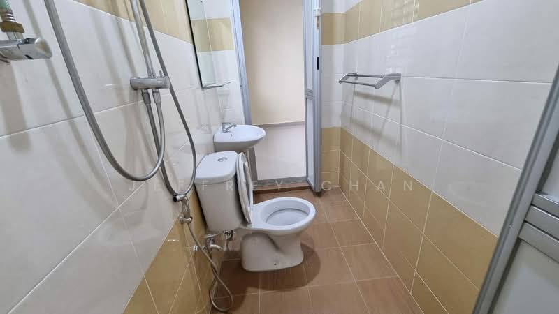 Shop / Office for Rent in Gelugor (Penang) - Jeffrey Chan - Bathroom - PropertyGuru.com.my